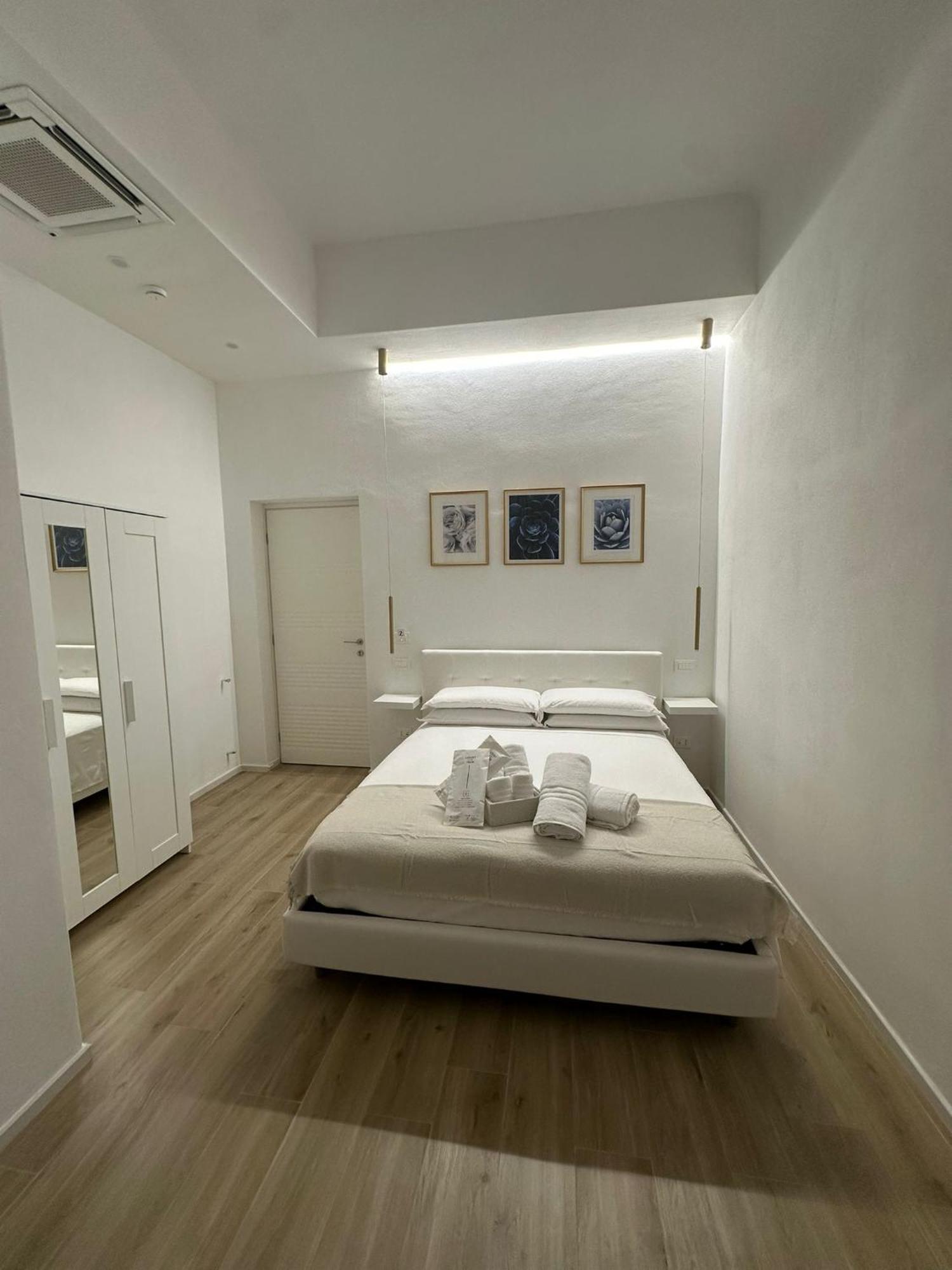 Center Rooms La Spezia Eksteriør billede